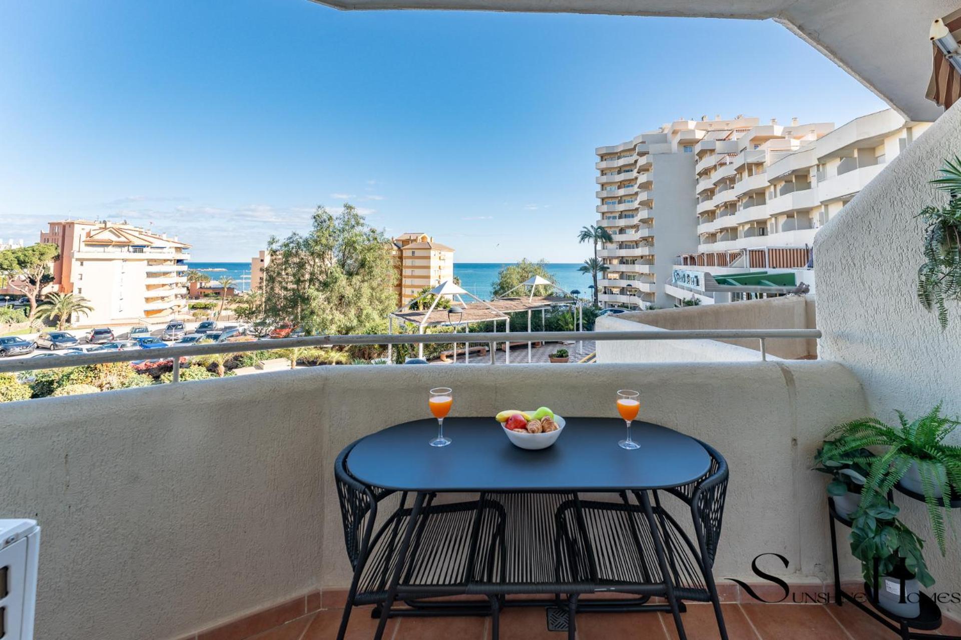 בנאלמדנה Seaview Beachfront Studio With Aqua Park & Balcony מראה חיצוני תמונה