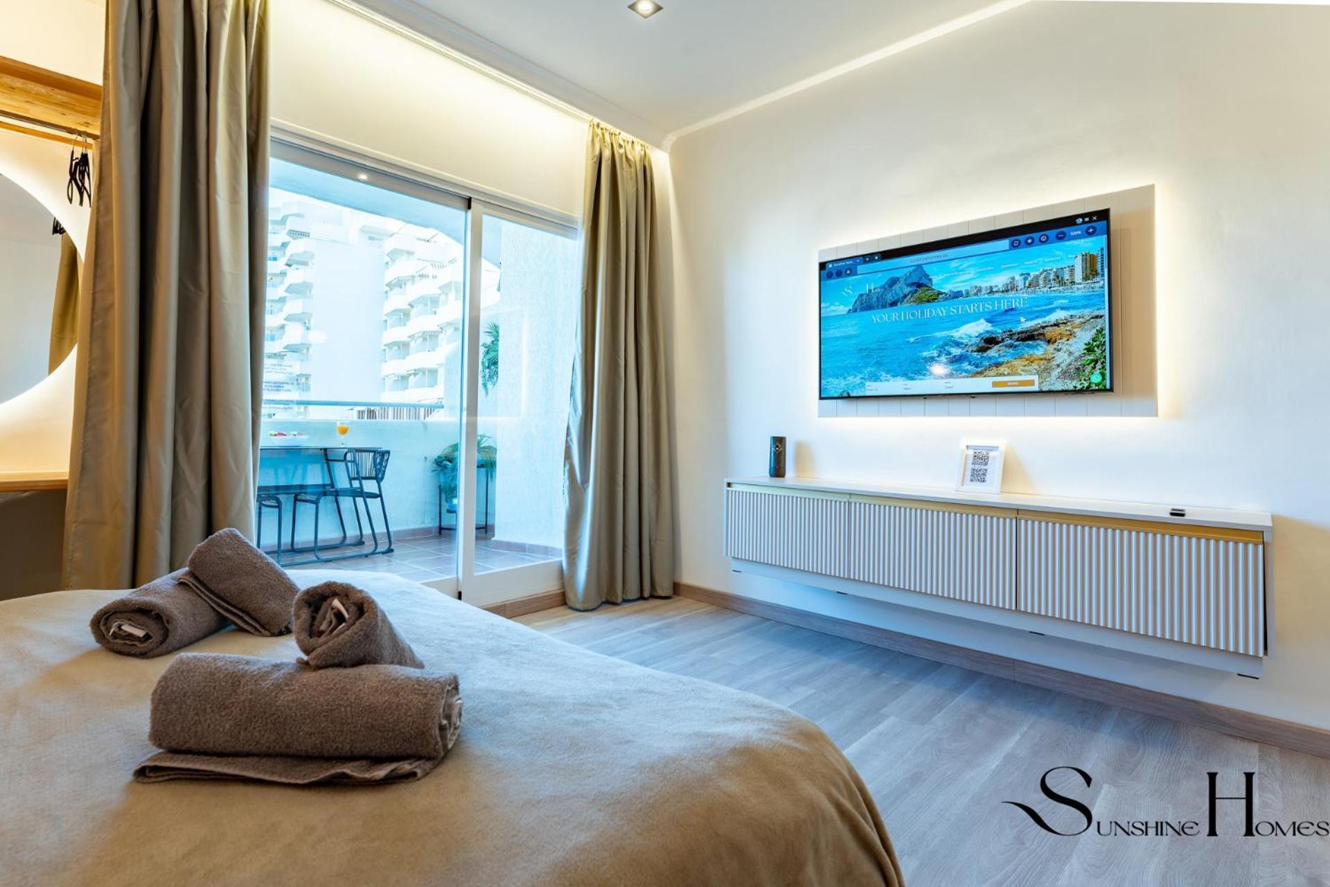 בנאלמדנה Seaview Beachfront Studio With Aqua Park & Balcony מראה חיצוני תמונה