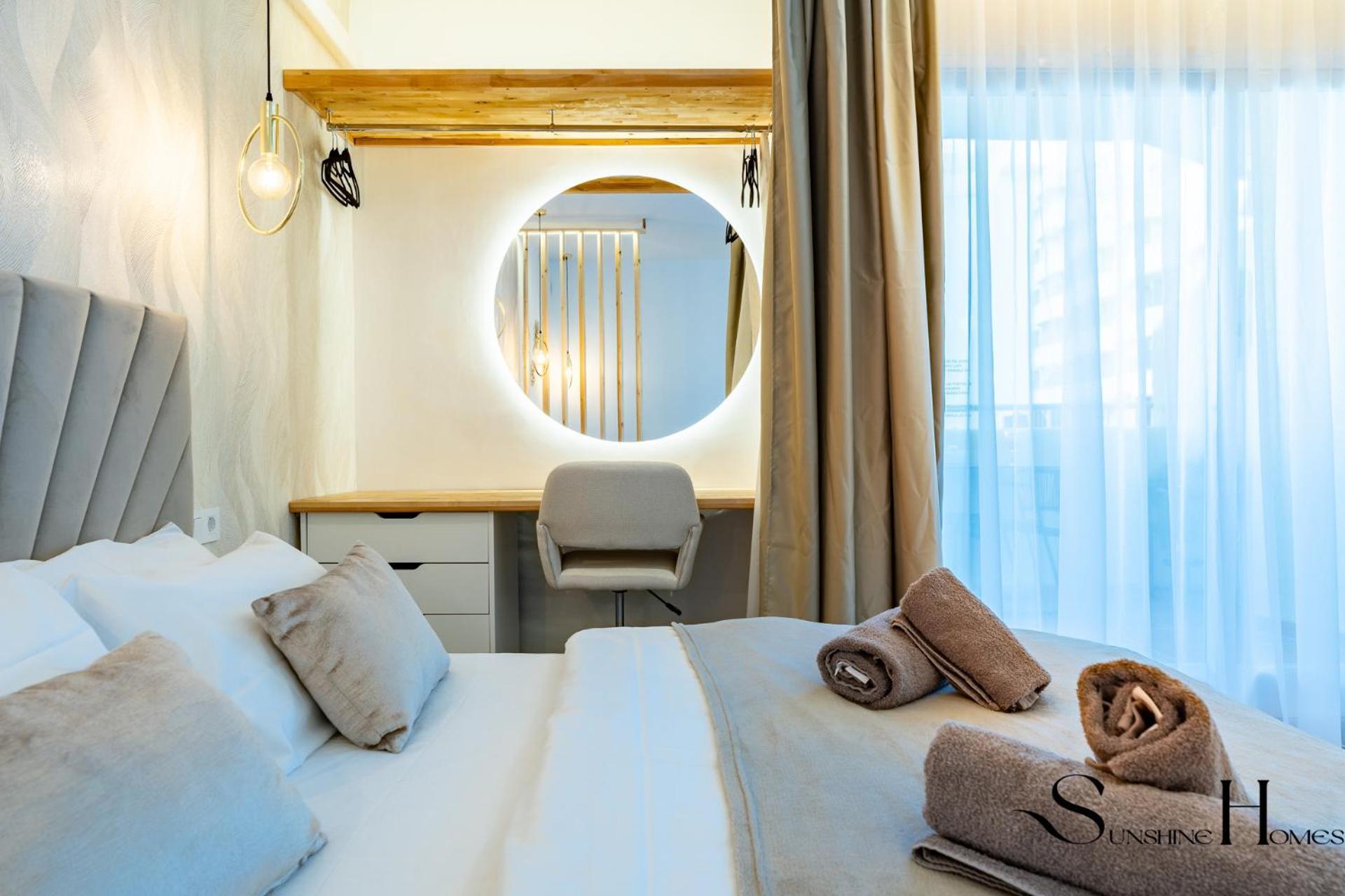 בנאלמדנה Seaview Beachfront Studio With Aqua Park & Balcony מראה חיצוני תמונה