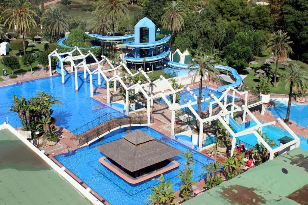 בנאלמדנה Seaview Beachfront Studio With Aqua Park & Balcony מראה חיצוני תמונה