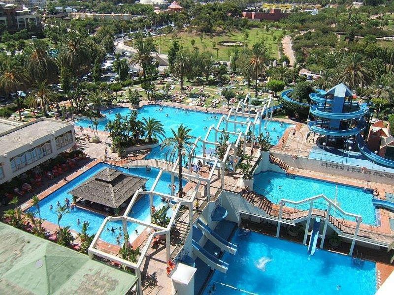 בנאלמדנה Seaview Beachfront Studio With Aqua Park & Balcony מראה חיצוני תמונה